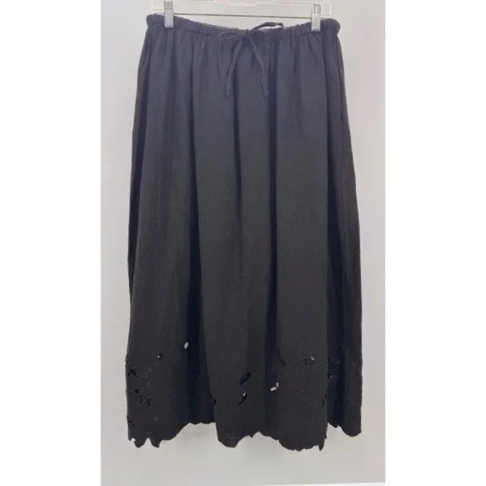 Universal Thread Black Eyelet Hem Linen Floral Skirt MED Boho Cottage Peasant